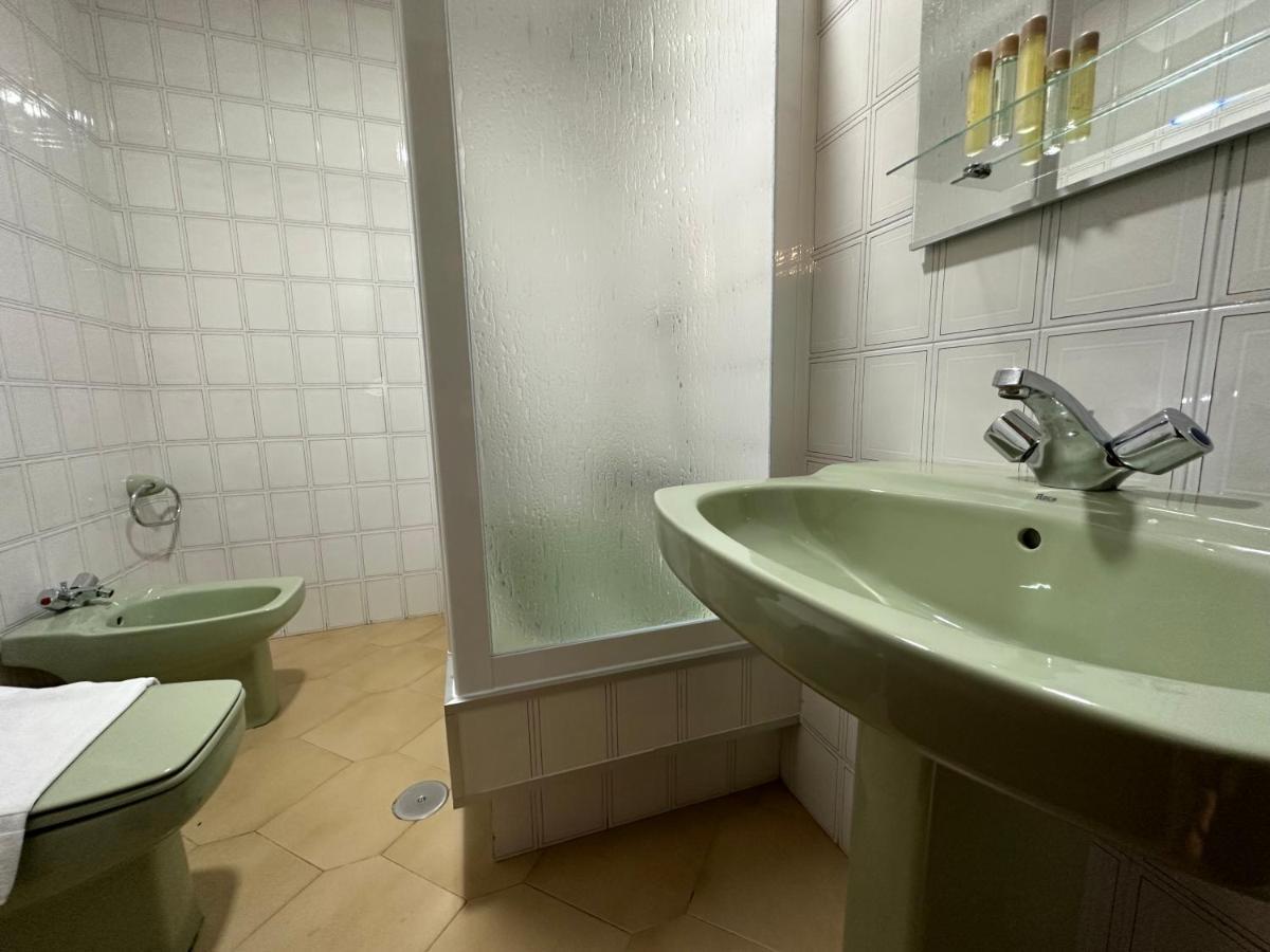 Oktheway Et Suseia Apartment Саррия Екстериор снимка